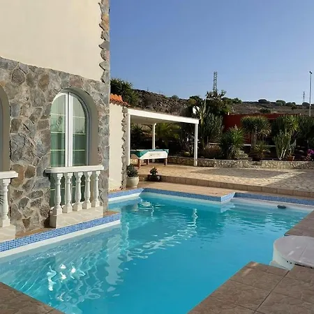 Casa Macken Con Piscina Climatizada Y Jacuzzi 別荘 *