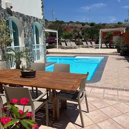 Casa Macken Con Piscina Climatizada Y Jacuzzi 別荘